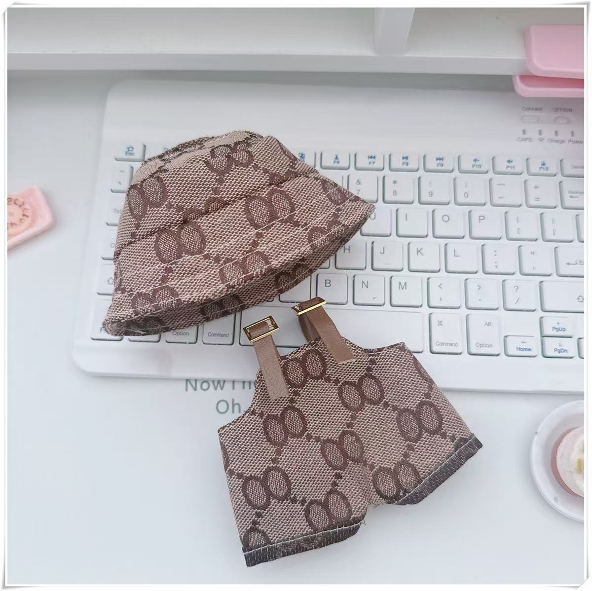 【Gucci Labubu】Clothes Set For Labubu Out Fit With Accessories (Clothes + Hat)