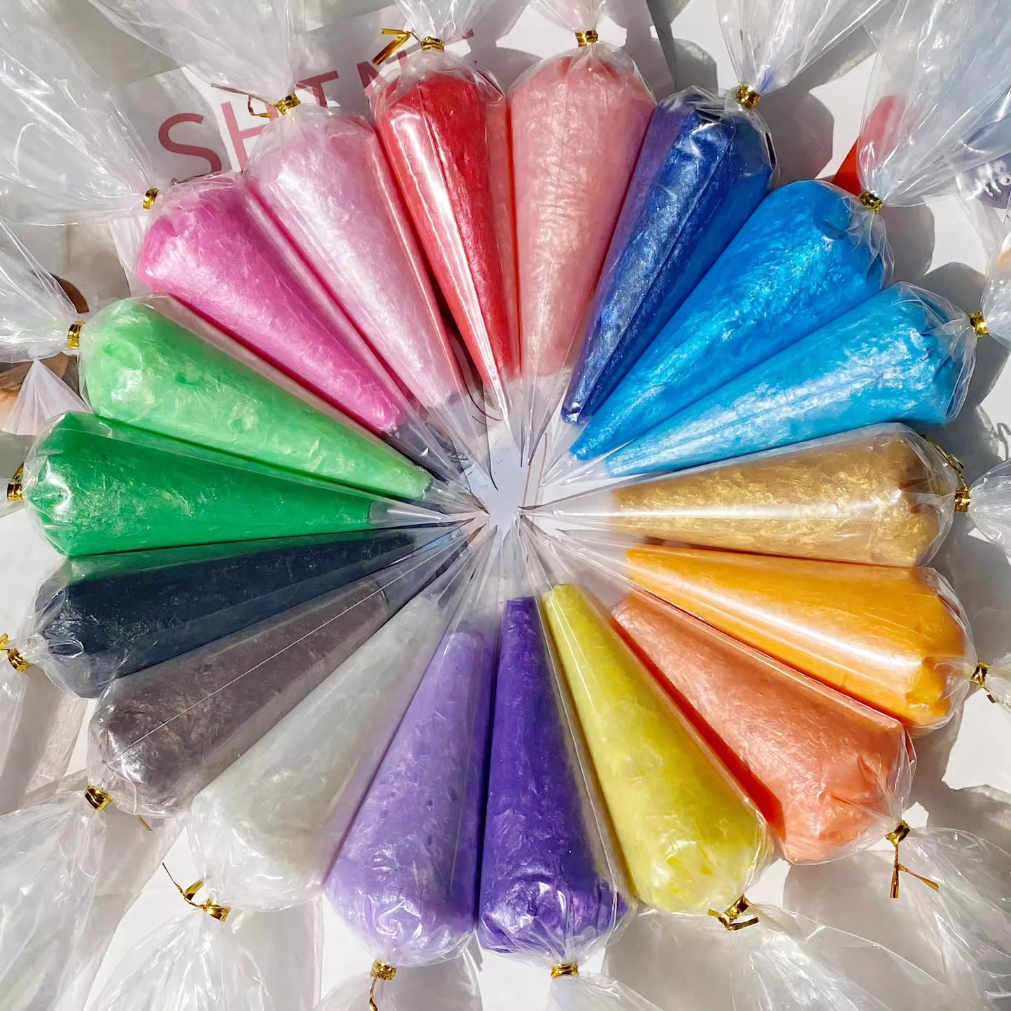 【FashionBooom】18-color pearlescent cream glue