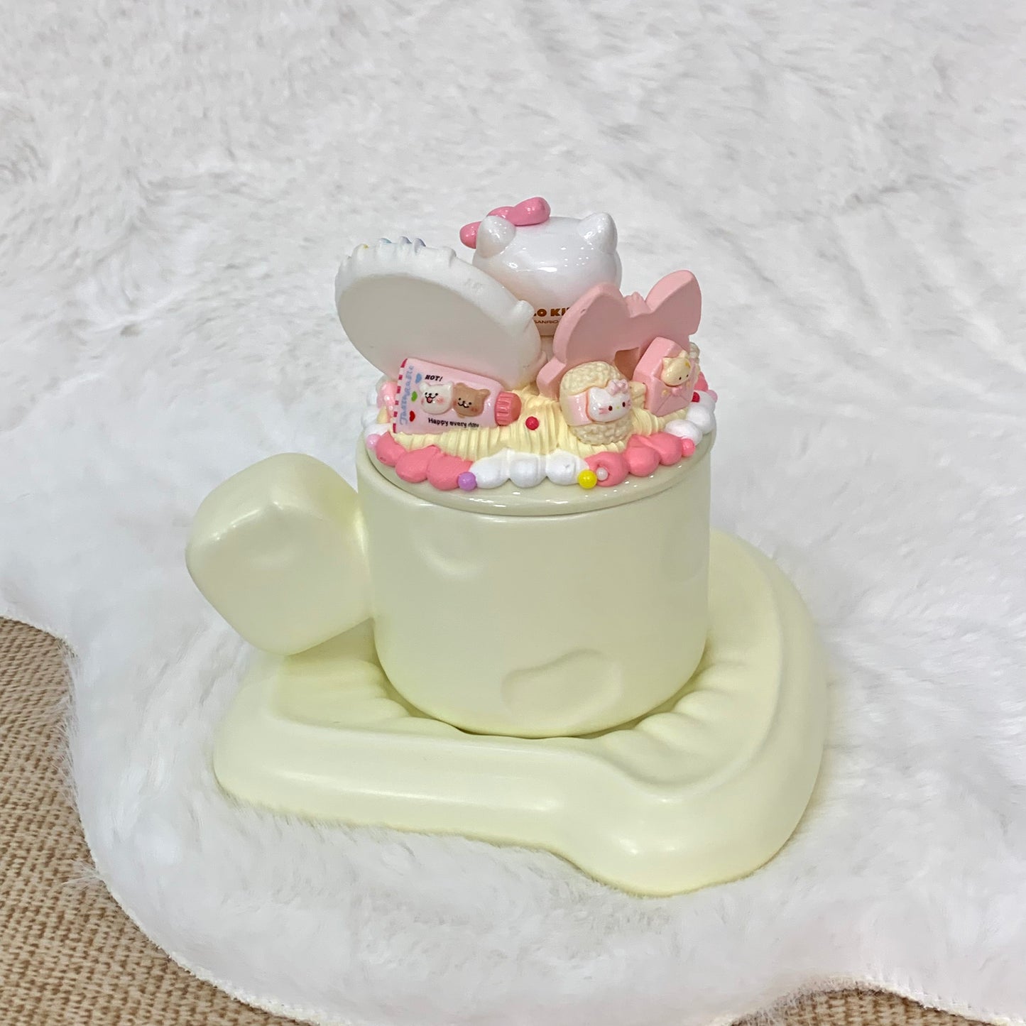【Hello Kitty Bow Tea Time】 Pink Cream Deco Mug