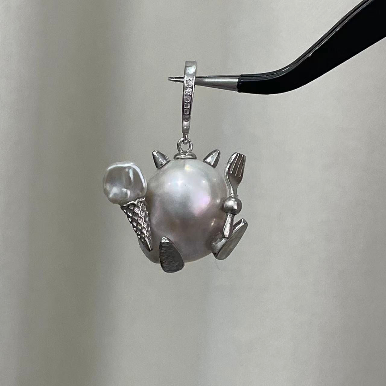 【Pearlish】Little Devil · Handcrafted Jewelry Featuring Pure Natural Freshwater Baroque Pearls, Set in S925 Sterling Silver. A Niche Handmade Artistic Collectible, an Excellent Gift Choice.
