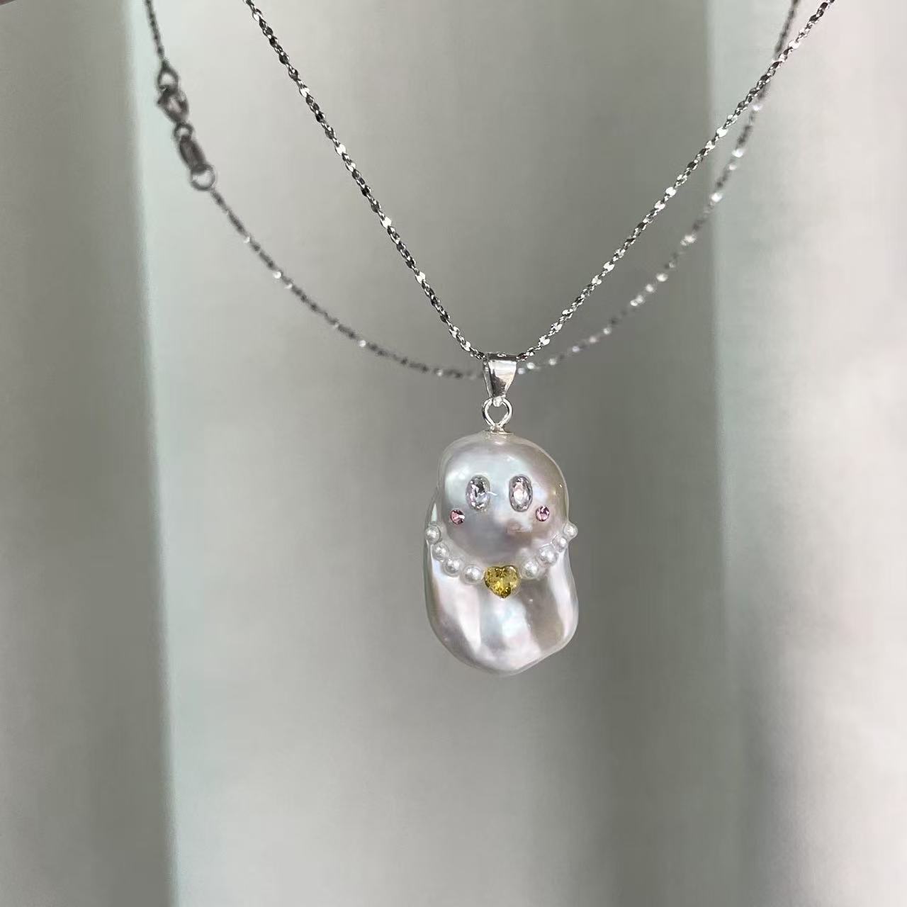 【Pearlish】Little Ghost with Pearls · Handcrafted Jewelry Featuring Pure Natural Freshwater Baroque Pearls, Set in S925 Sterling Silver. A Niche Handmade Artistic Collectible, an Excellent Gift Choice.