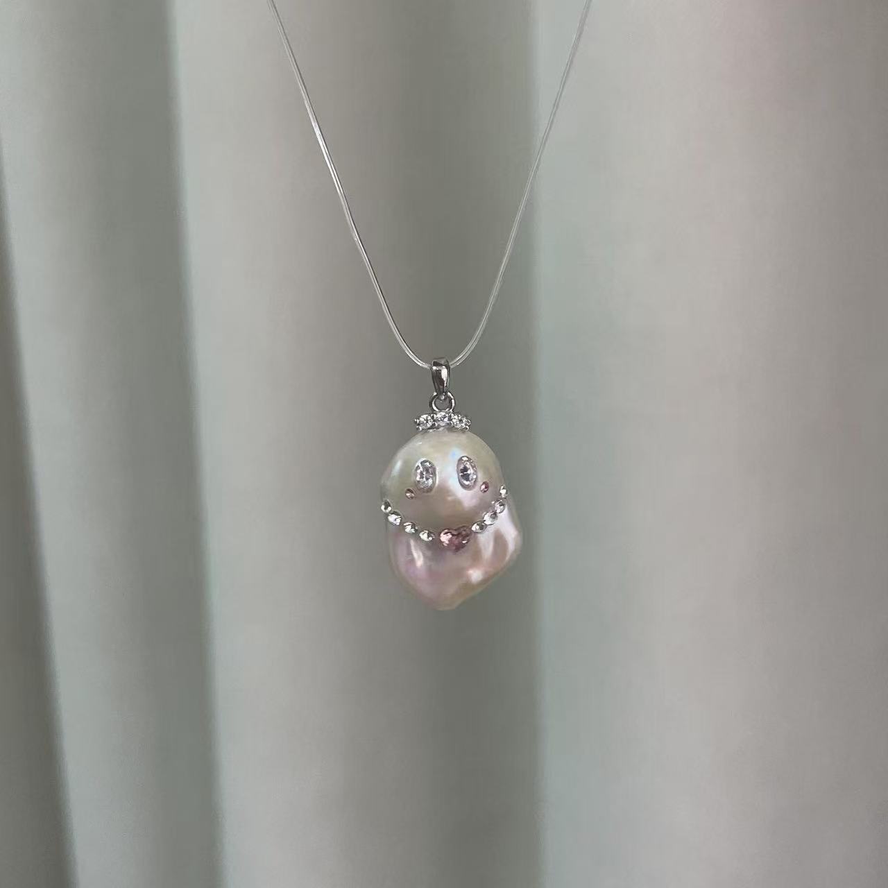 【Pearlish】Little Ghost with Pearls · Handcrafted Jewelry Featuring Pure Natural Freshwater Baroque Pearls, Set in S925 Sterling Silver. A Niche Handmade Artistic Collectible, an Excellent Gift Choice.