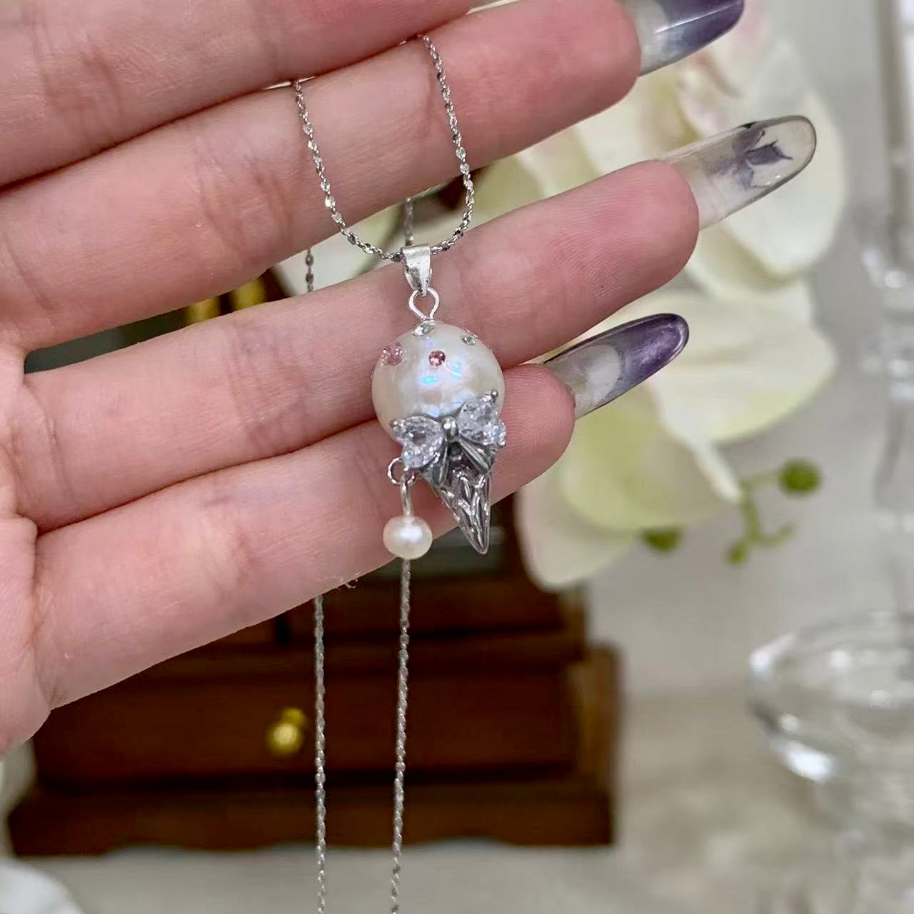 【Pearlish】Glimmering Ice-cream · Handcrafted Jewelry Featuring Pure Natural Freshwater Pearls, Set in S925 Sterling Silver. A Niche Handmade Artistic Coeclltible, an Excellent Gift Choice.