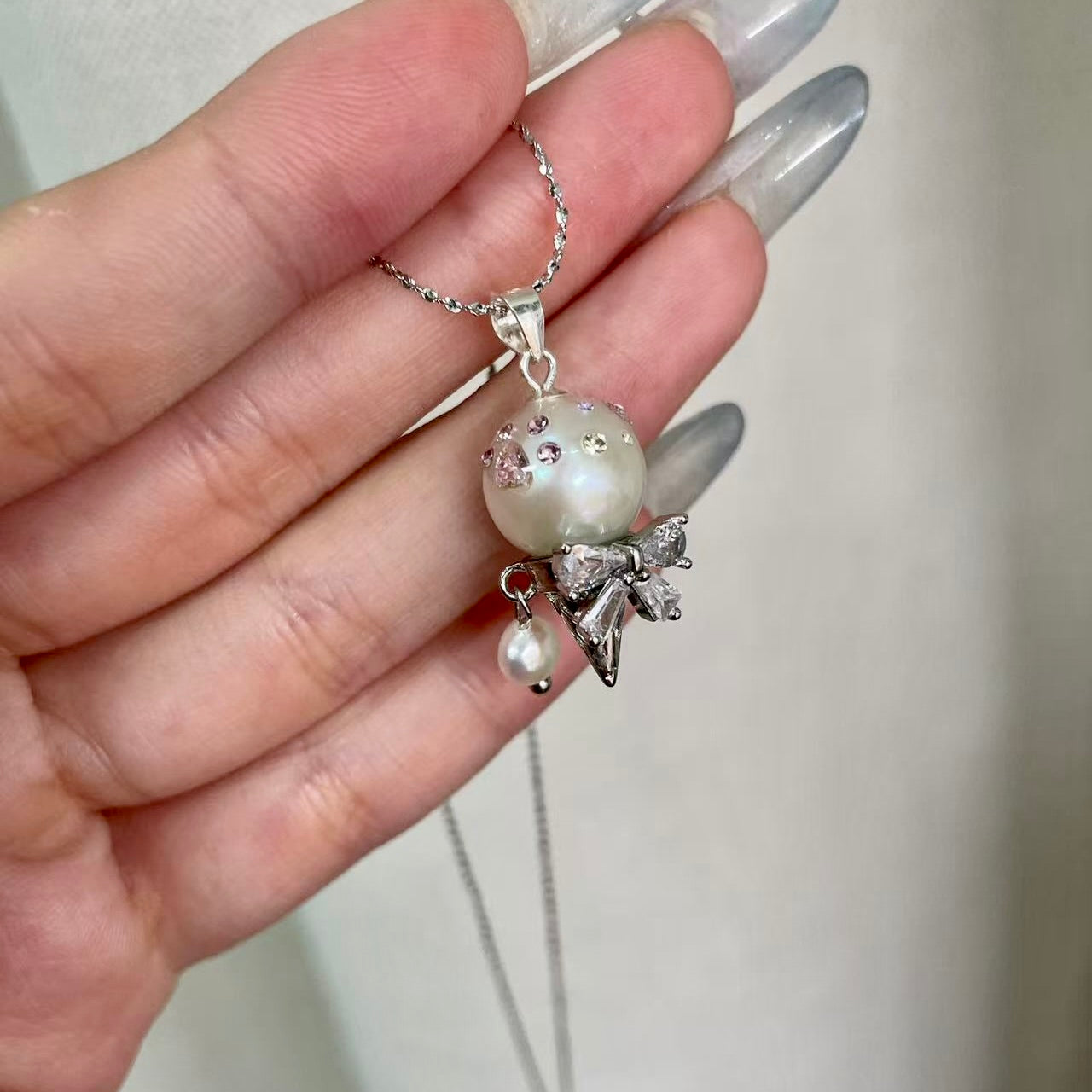 【Pearlish】Glimmering Ice-cream · Handcrafted Jewelry Featuring Pure Natural Freshwater Pearls, Set in S925 Sterling Silver. A Niche Handmade Artistic Coeclltible, an Excellent Gift Choice.