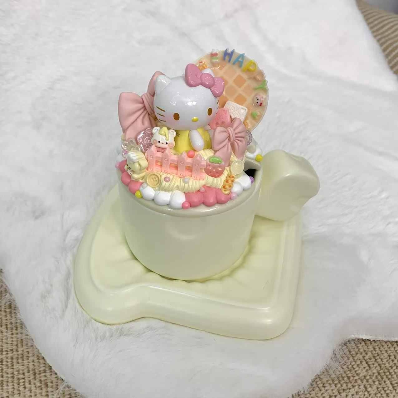 【Hello Kitty Bow Tea Time】 Pink Cream Deco Mug