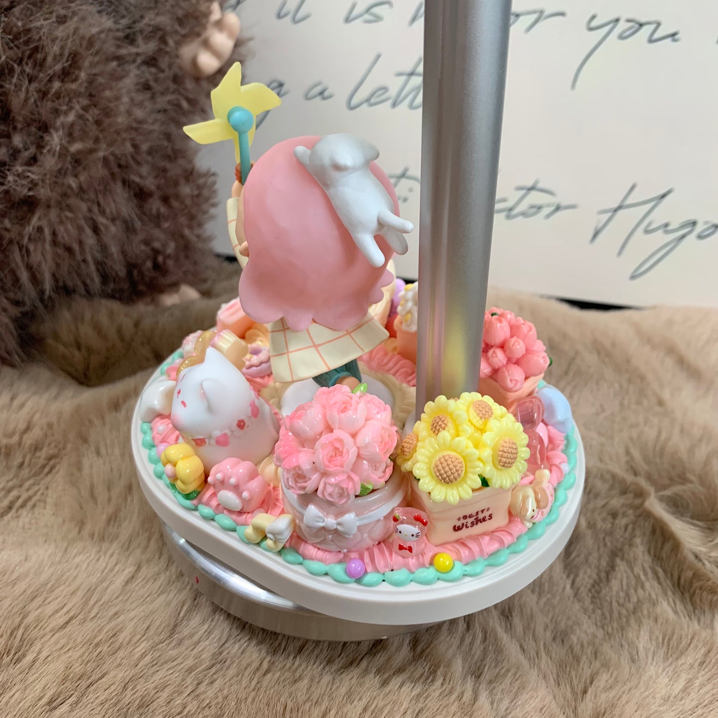 【FashionBooom】Nyota — Childhood Phone Stand Height-adjustable with counterweight at the base and slip-resistant surface design