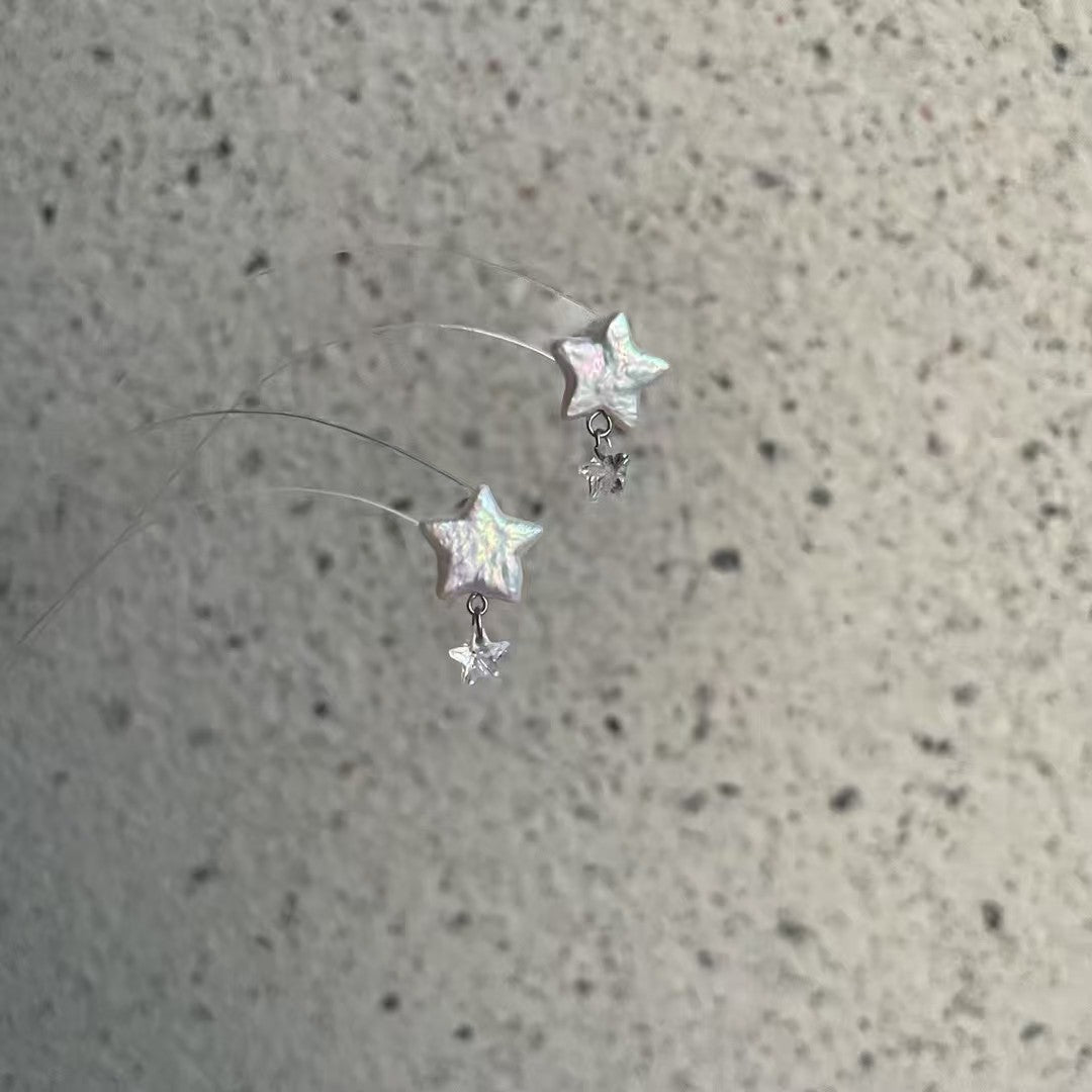 【Pearlish】Glittering Star Stud Earrings